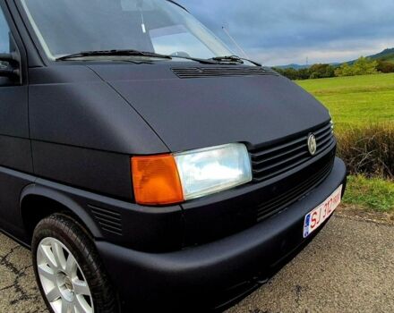 Черный Фольксваген Transporter, объемом двигателя 2.5 л и пробегом 325 тыс. км за 3300 $, фото 5 на Automoto.ua