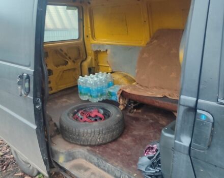 Чорний Фольксваген Transporter, об'ємом двигуна 1.9 л та пробігом 438 тис. км за 2500 $, фото 3 на Automoto.ua