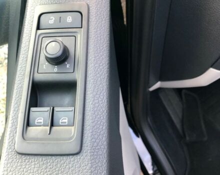 Черный Фольксваген Transporter, объемом двигателя 2 л и пробегом 170 тыс. км за 8800 $, фото 14 на Automoto.ua