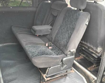 Черный Фольксваген Transporter, объемом двигателя 2.5 л и пробегом 300 тыс. км за 3700 $, фото 6 на Automoto.ua