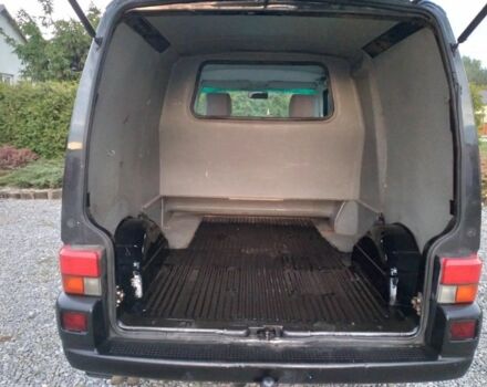 Черный Фольксваген Transporter, объемом двигателя 2.5 л и пробегом 298 тыс. км за 2300 $, фото 5 на Automoto.ua