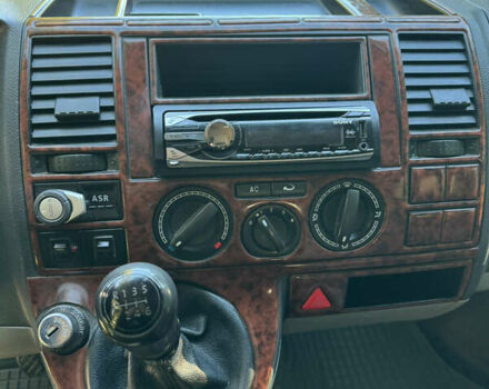 Черный Фольксваген Transporter, объемом двигателя 2.46 л и пробегом 318 тыс. км за 10500 $, фото 15 на Automoto.ua