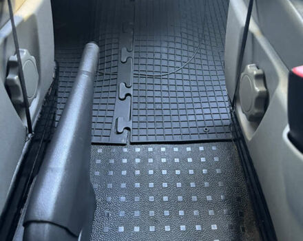 Черный Фольксваген Transporter, объемом двигателя 2.46 л и пробегом 318 тыс. км за 10500 $, фото 98 на Automoto.ua