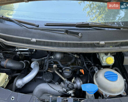 Черный Фольксваген Transporter, объемом двигателя 2.46 л и пробегом 318 тыс. км за 10500 $, фото 52 на Automoto.ua