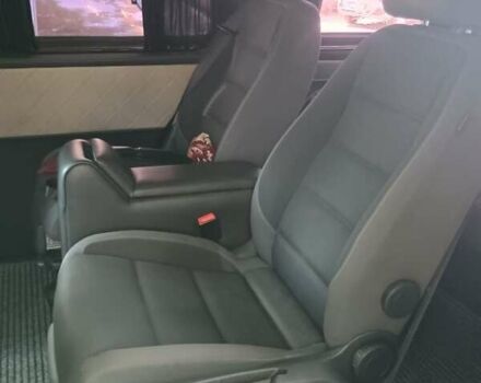 Черный Фольксваген Transporter, объемом двигателя 1.9 л и пробегом 320 тыс. км за 10500 $, фото 5 на Automoto.ua