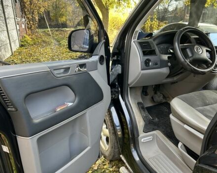 Черный Фольксваген Transporter, объемом двигателя 2.5 л и пробегом 266 тыс. км за 12000 $, фото 11 на Automoto.ua