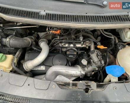 Чорний Фольксваген Transporter, об'ємом двигуна 2.46 л та пробігом 361 тис. км за 9999 $, фото 9 на Automoto.ua