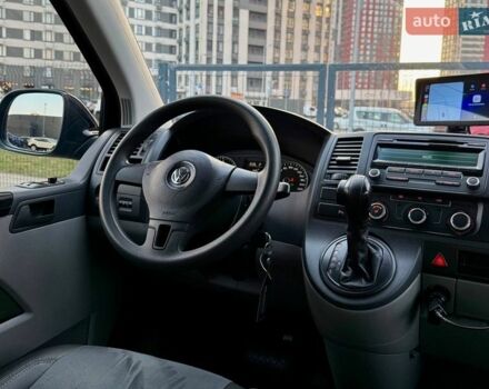 Чорний Фольксваген Transporter, об'ємом двигуна 1.97 л та пробігом 219 тис. км за 19500 $, фото 26 на Automoto.ua