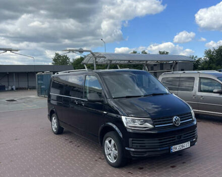 Черный Фольксваген Transporter, объемом двигателя 2 л и пробегом 282 тыс. км за 23900 $, фото 2 на Automoto.ua