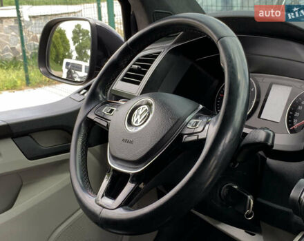 Чорний Фольксваген Transporter, об'ємом двигуна 2 л та пробігом 291 тис. км за 25699 $, фото 32 на Automoto.ua