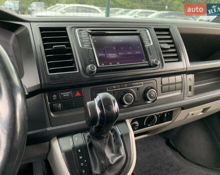 Чорний Фольксваген Transporter, об'ємом двигуна 2 л та пробігом 291 тис. км за 25699 $, фото 48 на Automoto.ua