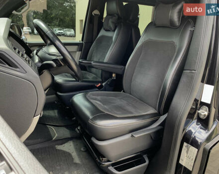 Чорний Фольксваген Transporter, об'ємом двигуна 2 л та пробігом 291 тис. км за 25699 $, фото 24 на Automoto.ua