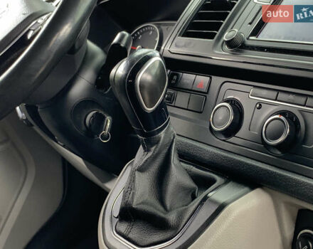 Чорний Фольксваген Transporter, об'ємом двигуна 2 л та пробігом 291 тис. км за 25699 $, фото 38 на Automoto.ua