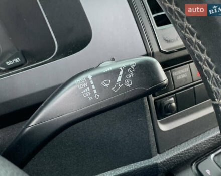 Чорний Фольксваген Transporter, об'ємом двигуна 2 л та пробігом 291 тис. км за 25699 $, фото 46 на Automoto.ua