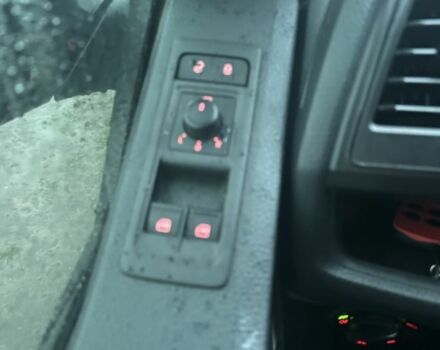 Черный Фольксваген Transporter, объемом двигателя 2 л и пробегом 321 тыс. км за 26499 $, фото 9 на Automoto.ua