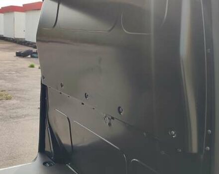 Чорний Фольксваген Transporter, об'ємом двигуна 2 л та пробігом 291 тис. км за 19900 $, фото 24 на Automoto.ua