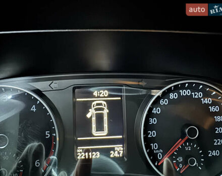 Черный Фольксваген Transporter, объемом двигателя 1.97 л и пробегом 221 тыс. км за 29350 $, фото 49 на Automoto.ua