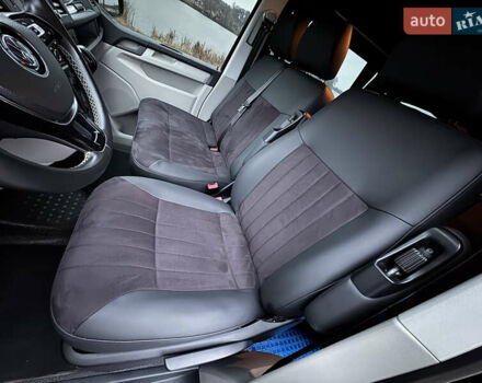 Черный Фольксваген Transporter, объемом двигателя 1.97 л и пробегом 221 тыс. км за 29350 $, фото 44 на Automoto.ua