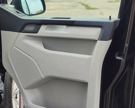 Чорний Фольксваген Transporter, об'ємом двигуна 2 л та пробігом 291 тис. км за 19900 $, фото 18 на Automoto.ua