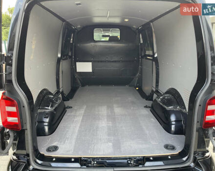 Черный Фольксваген Transporter, объемом двигателя 2 л и пробегом 192 тыс. км за 23700 $, фото 23 на Automoto.ua