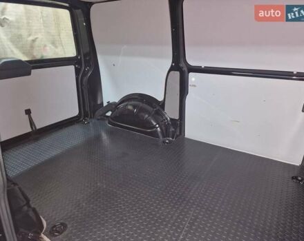 Чорний Фольксваген Transporter, об'ємом двигуна 1.97 л та пробігом 244 тис. км за 22499 $, фото 21 на Automoto.ua