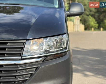 Черный Фольксваген Transporter, объемом двигателя 2 л и пробегом 210 тыс. км за 24800 $, фото 3 на Automoto.ua