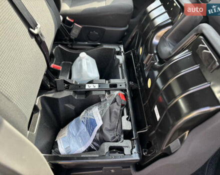 Черный Фольксваген Transporter, объемом двигателя 2 л и пробегом 210 тыс. км за 24800 $, фото 31 на Automoto.ua