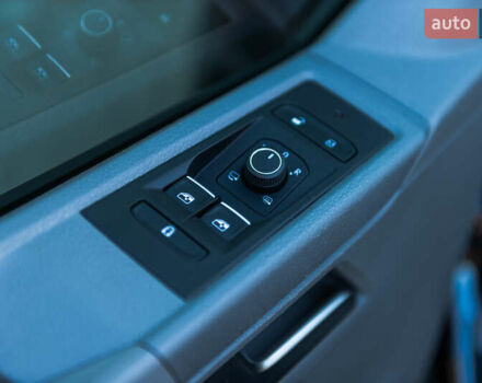 Чорний Фольксваген Transporter, об'ємом двигуна 0 л та пробігом 62 тис. км за 55500 $, фото 24 на Automoto.ua