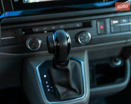 Чорний Фольксваген Transporter, об'ємом двигуна 0 л та пробігом 62 тис. км за 55500 $, фото 22 на Automoto.ua