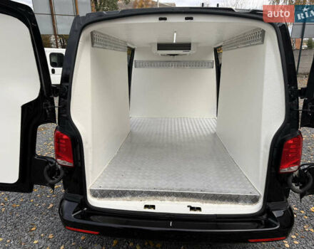 Чорний Фольксваген Transporter, об'ємом двигуна 2 л та пробігом 219 тис. км за 29900 $, фото 44 на Automoto.ua