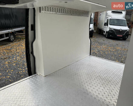 Чорний Фольксваген Transporter, об'ємом двигуна 2 л та пробігом 219 тис. км за 29900 $, фото 43 на Automoto.ua