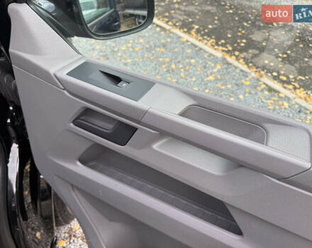 Чорний Фольксваген Transporter, об'ємом двигуна 2 л та пробігом 219 тис. км за 29900 $, фото 35 на Automoto.ua