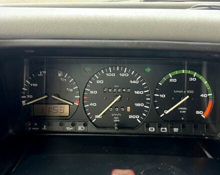 Чорний Фольксваген Transporter, об'ємом двигуна 2.4 л та пробігом 282 тис. км за 3200 $, фото 6 на Automoto.ua