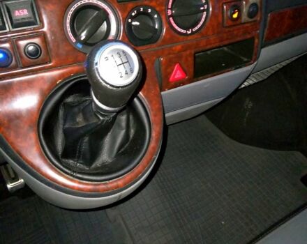 Фольксваген Transporter 2003 в Овидиополе на Automoto.ua Черный Фольксваген Transporter, объемом двигателя 2.5 л и пробегом 379 тыс. км за 6800 $, фото 9 на Automoto.ua