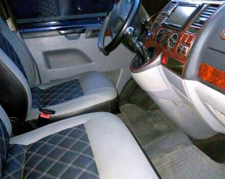 Фольксваген Transporter 2003 в Овидиополе на Automoto.ua Черный Фольксваген Transporter, объемом двигателя 2.5 л и пробегом 379 тыс. км за 6800 $, фото 10 на Automoto.ua