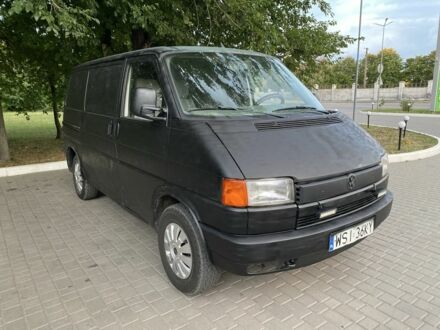 Фольксваген Transporter 1998 в Синельниковом на Automoto.ua Черный Фольксваген Transporter, объемом двигателя 2.4 л и пробегом 300 тыс. км за 2350 $, фото 1 на Automoto.ua
