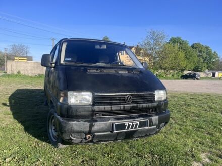 Фольксваген Transporter 2001 у Бродах на Automoto.ua Чорний Фольксваген Transporter, об'ємом двигуна 0 л та пробігом 210 тис. км за 3199 $, фото 1 на Automoto.ua