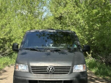 Фольксваген Transporter 2006 у Краматорске на Automoto.ua Чорний Фольксваген Transporter, об'ємом двигуна 1.9 л та пробігом 250 тис. км за 8900 $, фото 1 на Automoto.ua