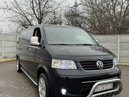 Черный Фольксваген Transporter, объемом двигателя 2.5 л и пробегом 359 тыс. км за 7999 $, фото 1 на Automoto.ua