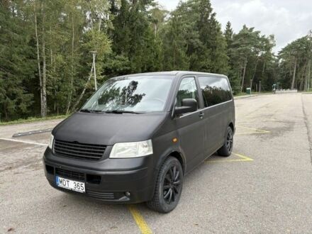 Чорний Фольксваген Transporter, об'ємом двигуна 2.5 л та пробігом 257 тис. км за 2950 $, фото 1 на Automoto.ua