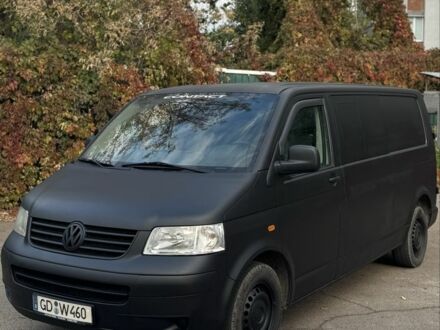Черный Фольксваген Transporter, объемом двигателя 2.5 л и пробегом 250 тыс. км за 4999 $, фото 1 на Automoto.ua