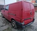 Красный Фольксваген Transporter, объемом двигателя 2.4 л и пробегом 280 тыс. км за 3500 $, фото 6 на Automoto.ua
