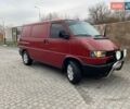 Красный Фольксваген Transporter, объемом двигателя 2.46 л и пробегом 425 тыс. км за 5500 $, фото 1 на Automoto.ua