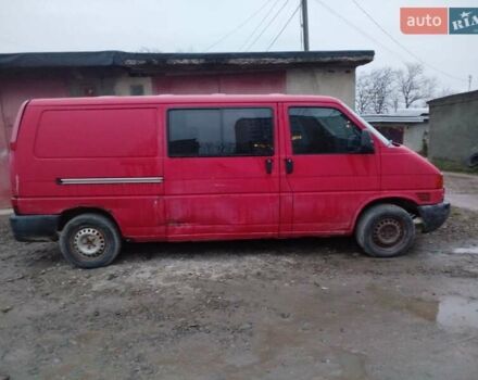 Красный Фольксваген Transporter, объемом двигателя 2.4 л и пробегом 280 тыс. км за 3500 $, фото 4 на Automoto.ua