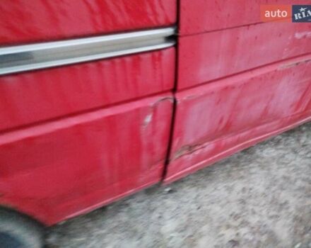 Красный Фольксваген Transporter, объемом двигателя 2.4 л и пробегом 280 тыс. км за 3500 $, фото 8 на Automoto.ua