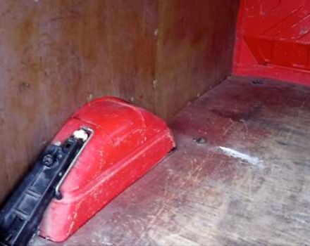 Червоний Фольксваген Transporter, об'ємом двигуна 2.46 л та пробігом 275 тис. км за 7000 $, фото 17 на Automoto.ua