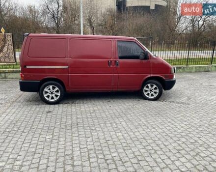 Красный Фольксваген Transporter, объемом двигателя 2.46 л и пробегом 425 тыс. км за 5500 $, фото 2 на Automoto.ua