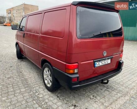 Красный Фольксваген Transporter, объемом двигателя 2.46 л и пробегом 425 тыс. км за 5500 $, фото 4 на Automoto.ua