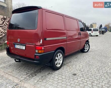 Красный Фольксваген Transporter, объемом двигателя 2.46 л и пробегом 425 тыс. км за 5500 $, фото 3 на Automoto.ua