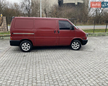 Красный Фольксваген Transporter, объемом двигателя 2.5 л и пробегом 450 тыс. км за 5500 $, фото 3 на Automoto.ua